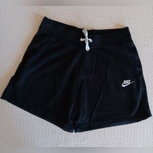 Nike Women's Black Knit Shorts - Size Medium